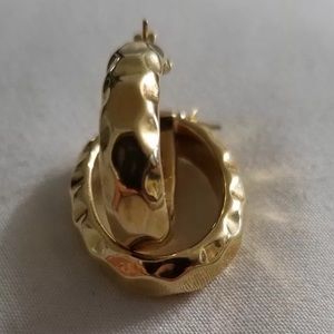 18k Yellow Gold Hammered Oval Hoops